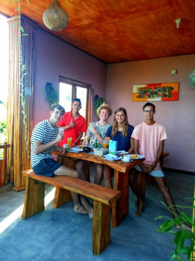 Gentari Homestay And Tour Batununggul Exterior foto